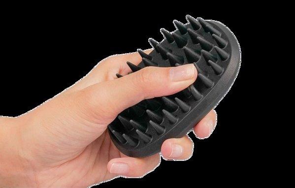 PawInHand pet brush